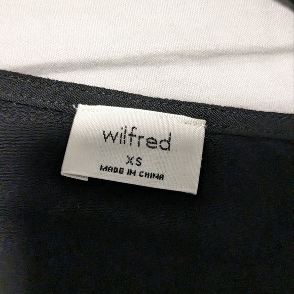 (181) Wilfred Lace Crop Top - Picture 5 of 7